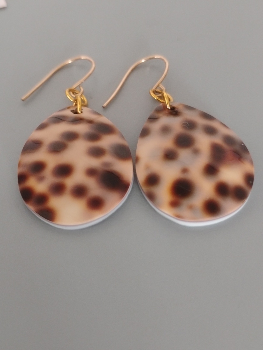 Shell Drop Earrings - Picture 3 of 9